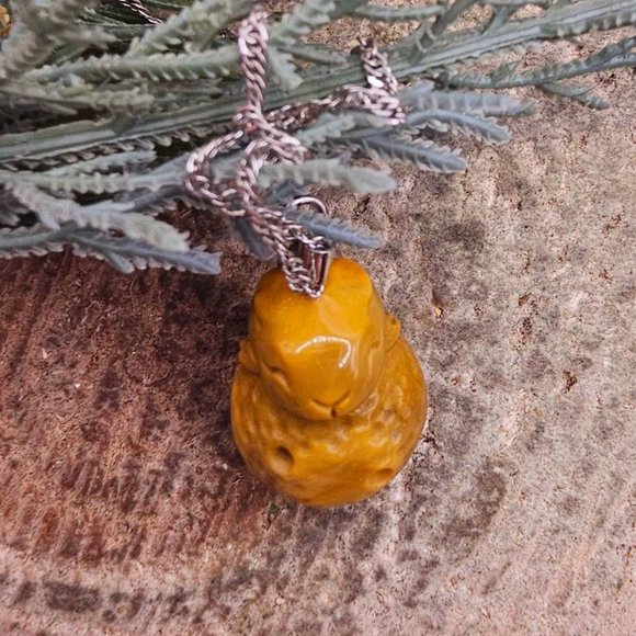 Nature Alashan Agate Cute Rabbit On Nut Pendant Necklace - Picture 3 of 10